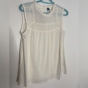 Lightweight Sleeveless Blouse